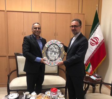 photo 5978956237288618853 y