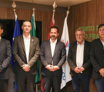 photo 5978956237288618859 y